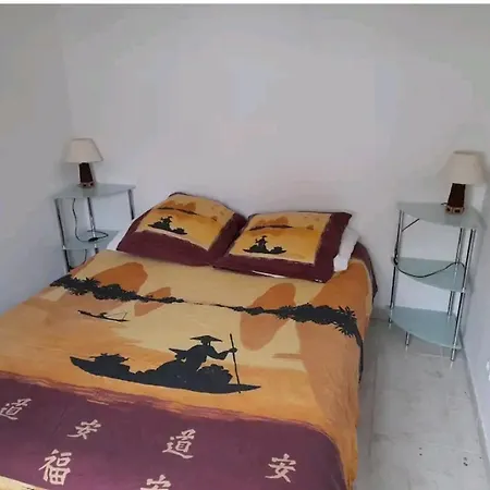 Maisonnée Avec Appartement *