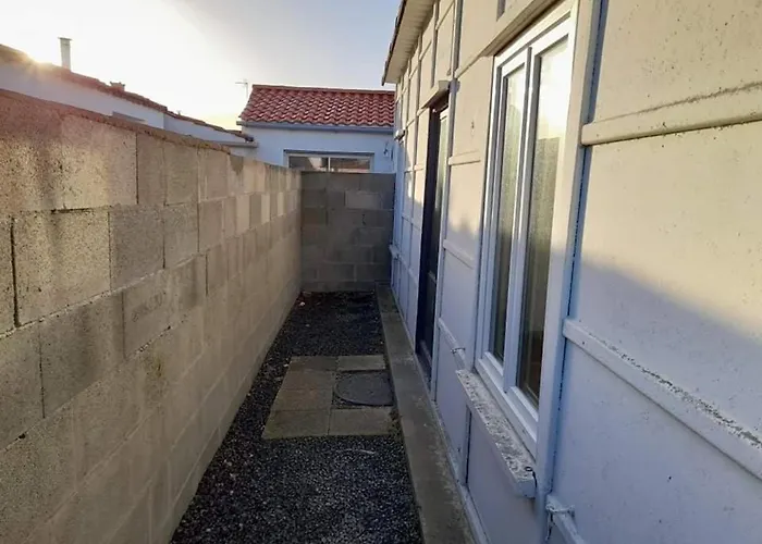 Maisonnée Avec Saint-Michel-en-l'Herm